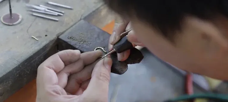 Gate Cutting