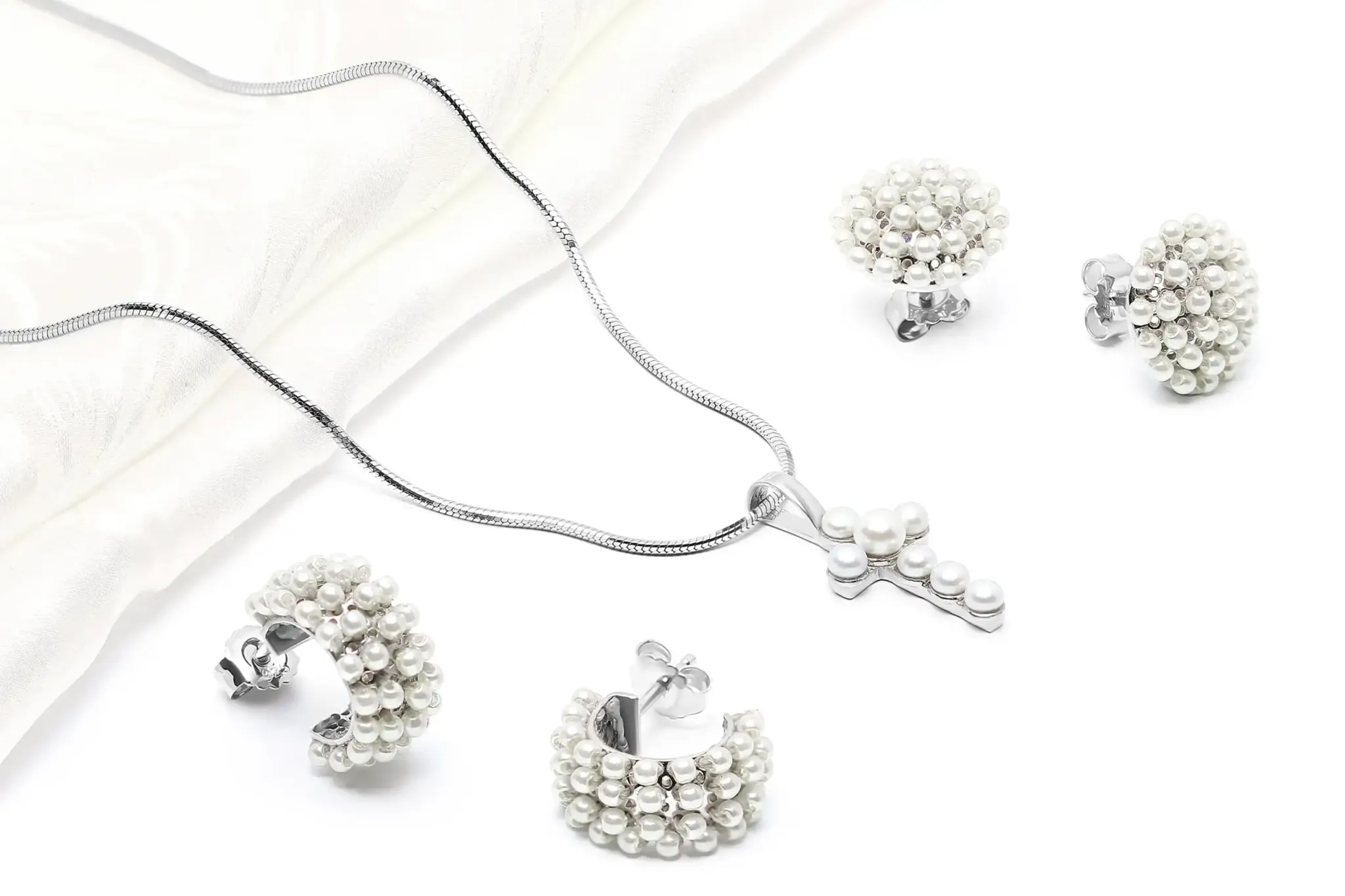Silver jewelry set Silver jewelry set