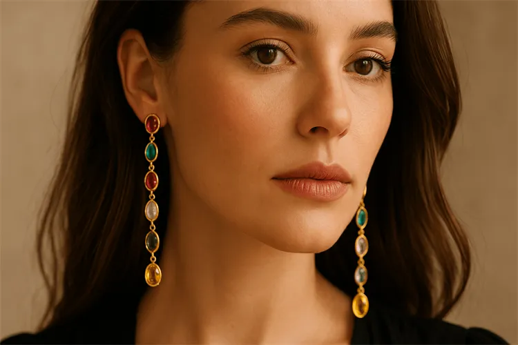 Jewelry power - long gold earrings with gemstones Jewelry power - long gold earrings with gemstones