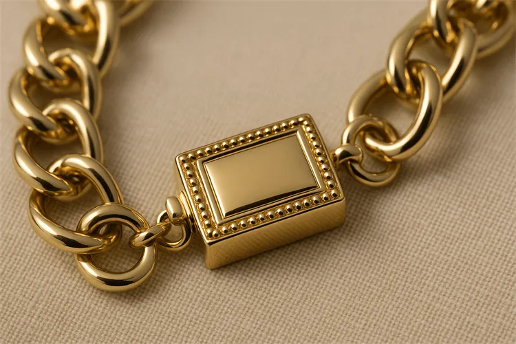 Elegant box clasp on a statement necklace. Elegant box clasp on a statement necklace.