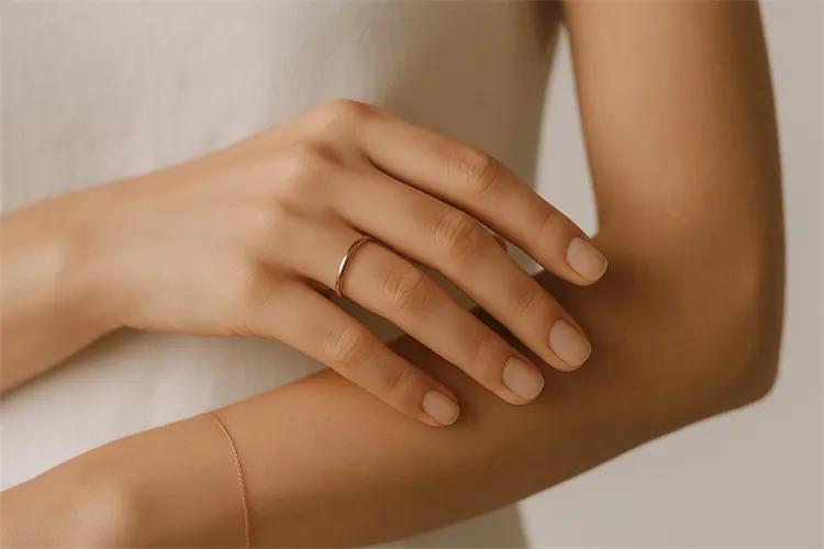 Minimalistic jewelry - elegant ring and subtle bracelet Minimalistic jewelry - elegant ring and subtle bracelet