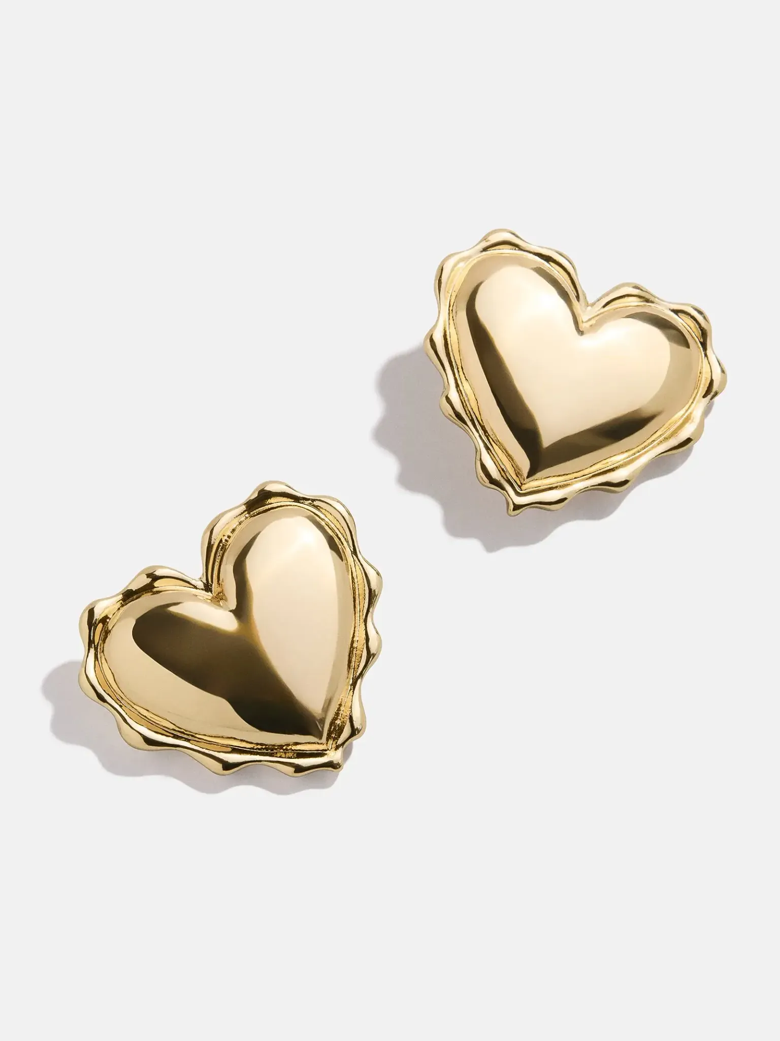 Heart shaped earrings with a wavy puffed design