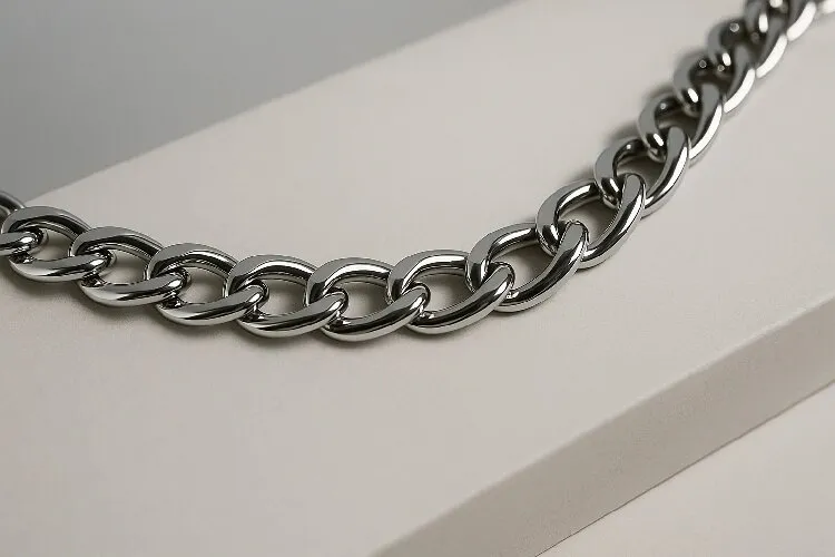 Modern and shiny stainless steel jewelry with sleek design Modern and shiny stainless steel jewelry with sleek design