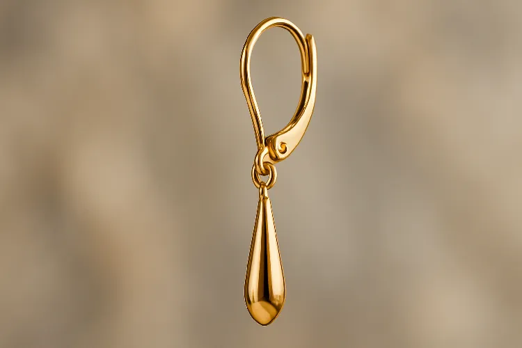 Elegant leverback clasp for dangling earrings Elegant leverback clasp for dangling earrings