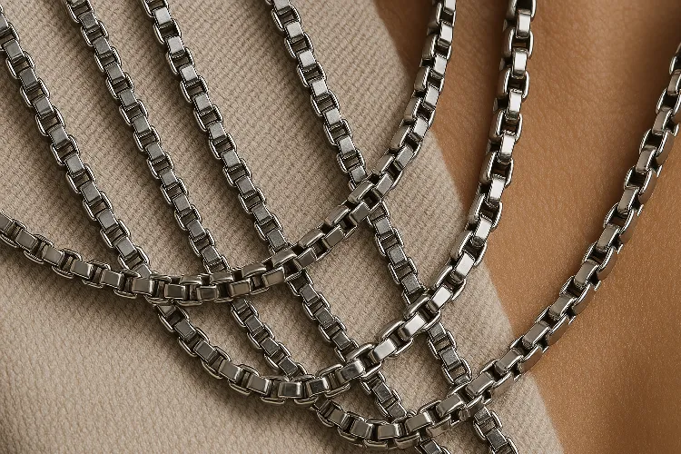 Silver box chain necklace Silver box chain necklace