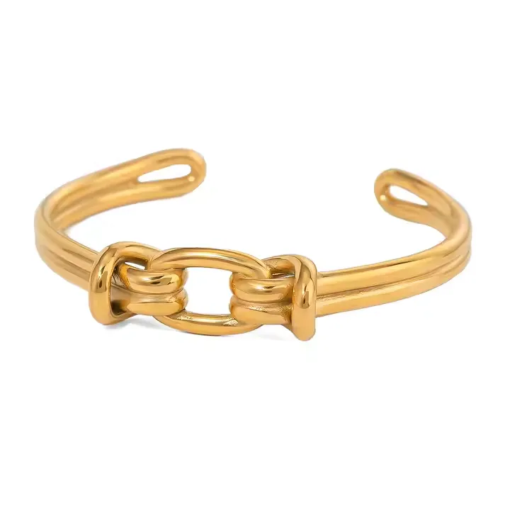 Copper bracelet with intertwined knot design in the center