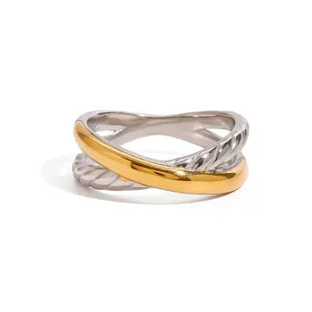Intertwined titanium ring featuring smooth and twisted gold bands