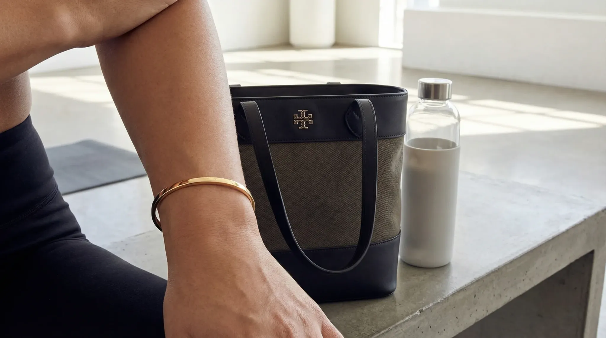 minimalist gold bangle fitness lifestyle index 22752x1536