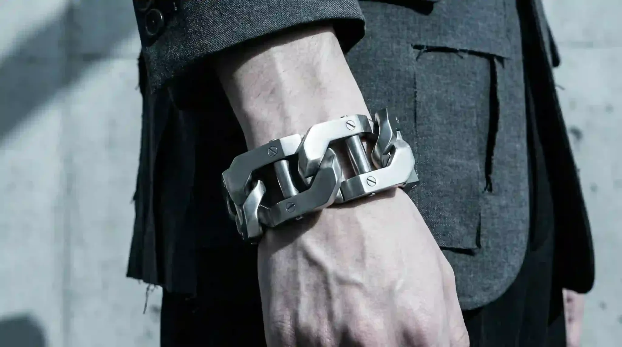 industrial link bracelet 2026 index 32752x1536