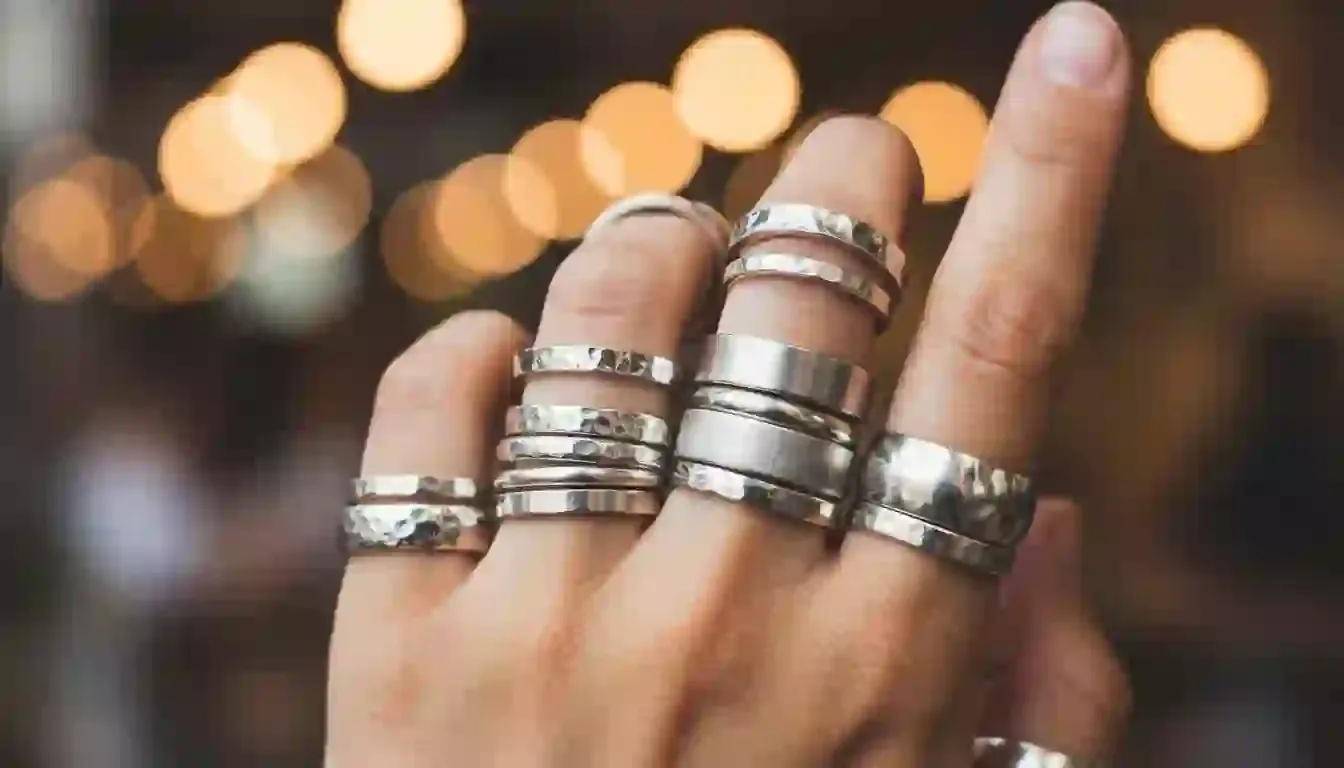 metal rings lifestyle photography index 31344x768