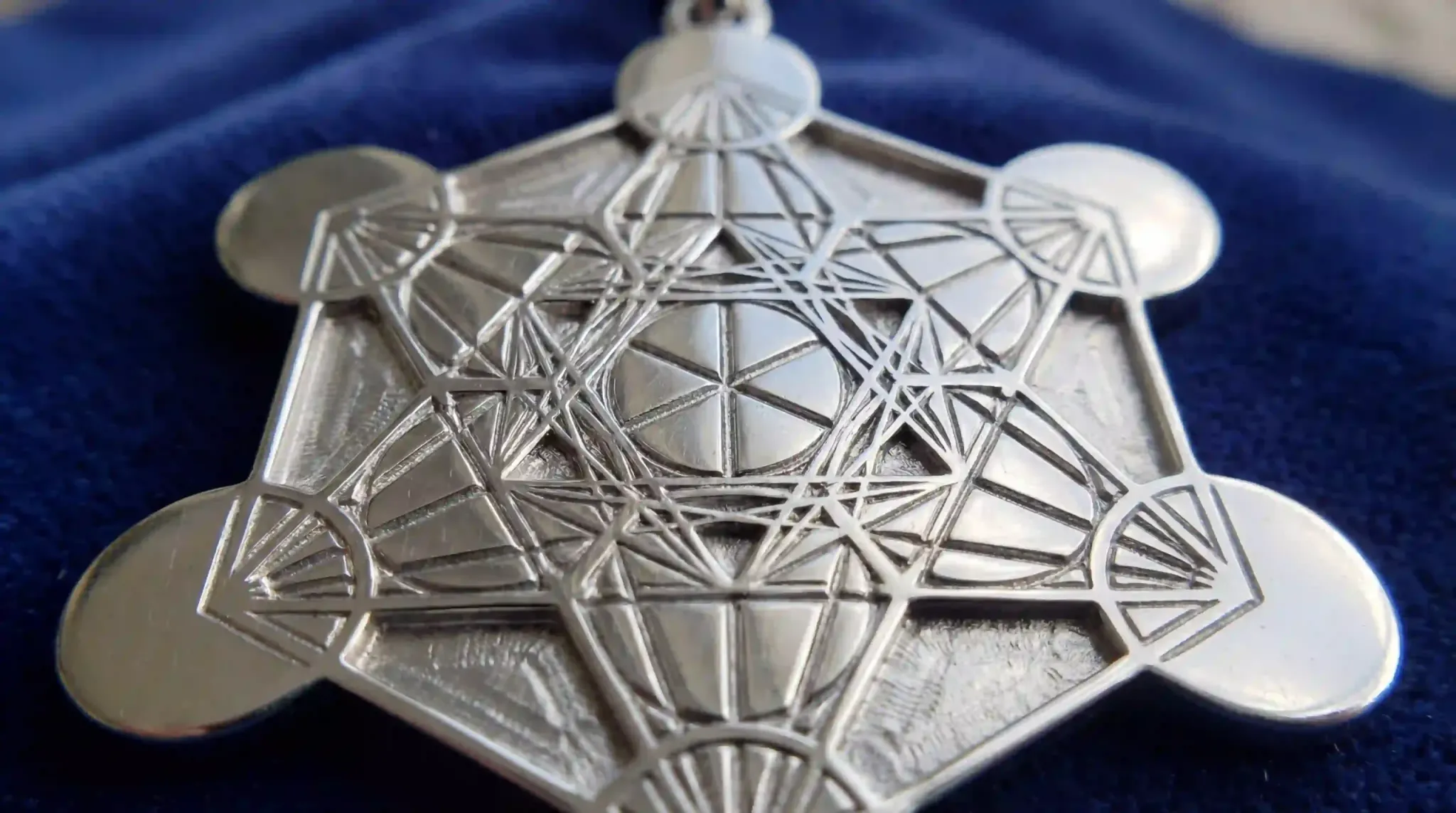 metatron cube pendant macro index 24096x2286