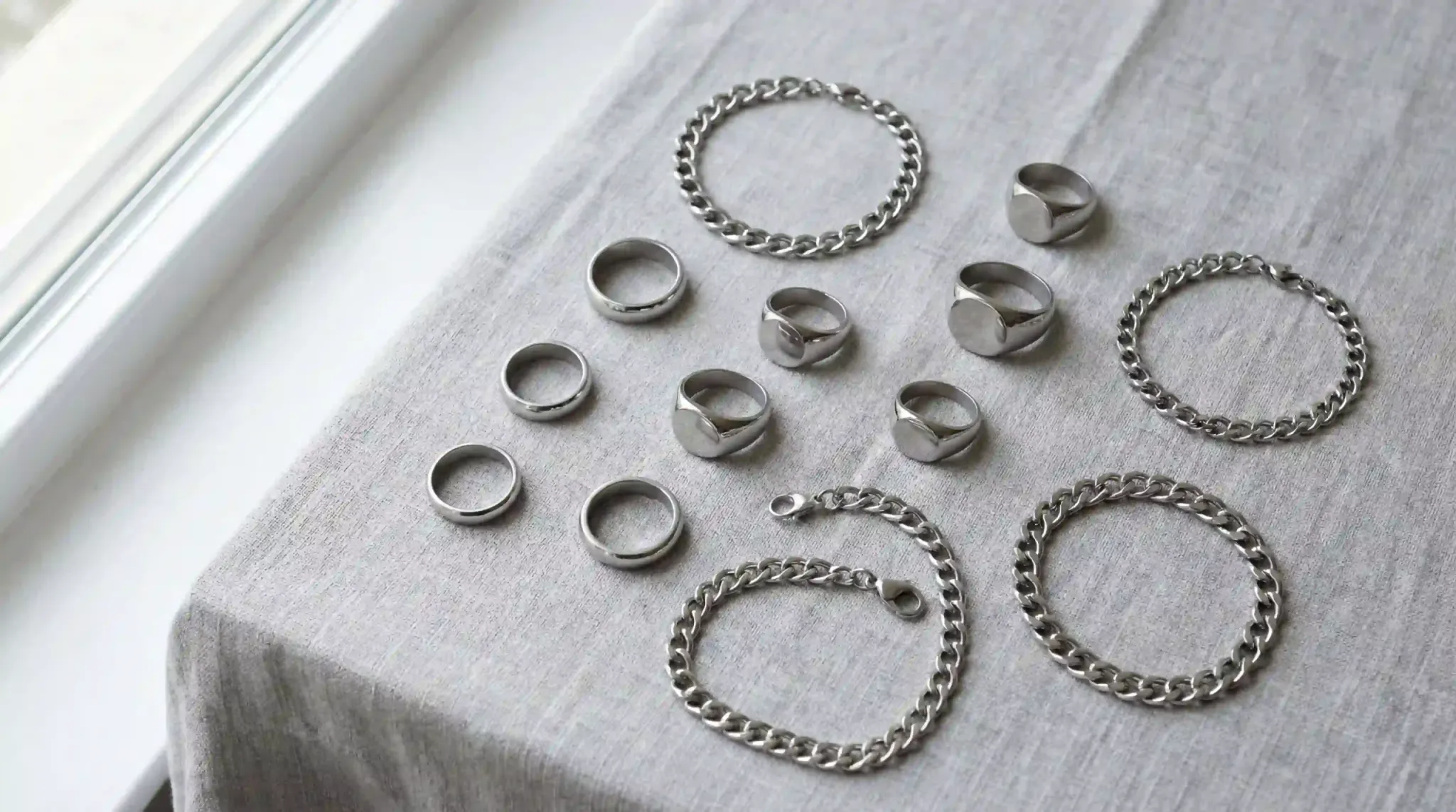 stainless steel jewelry flatlay index 0404096x2286