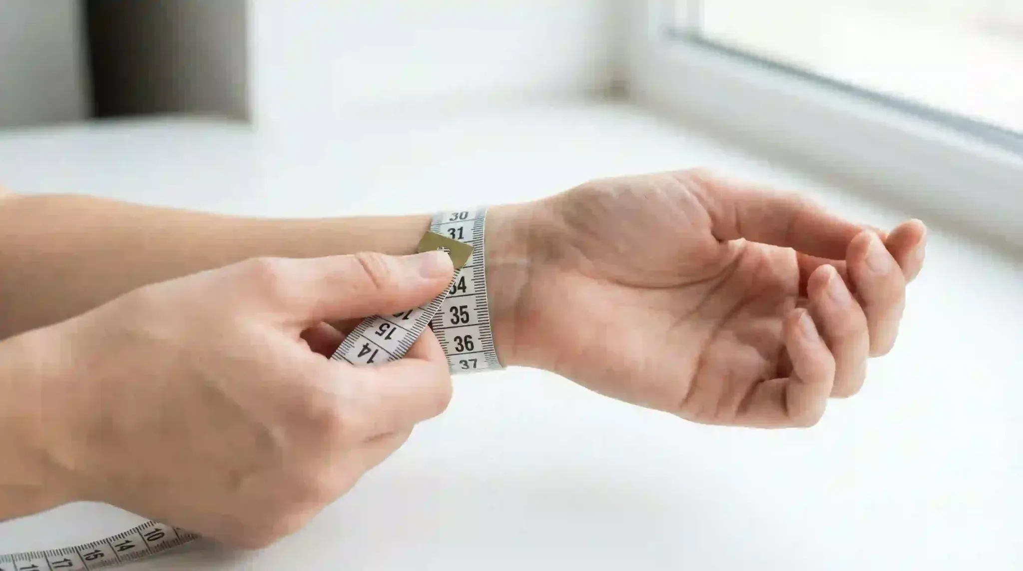 wrist circumference measurement guide index 42752x1536